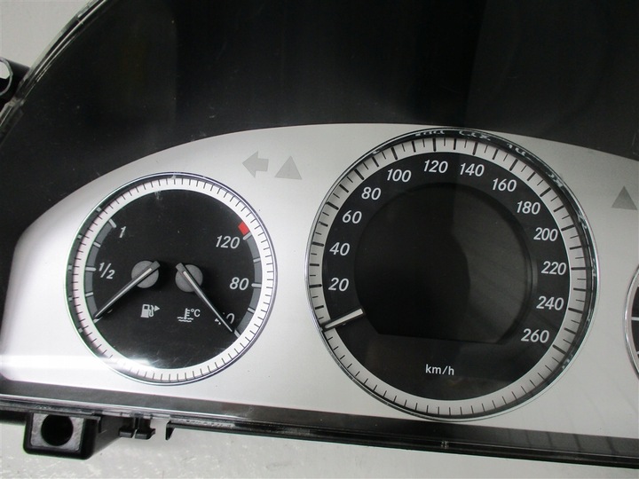 фото №7, Спидометр mercedes c w204 2.2 3.0 cdi a2044400311 eu