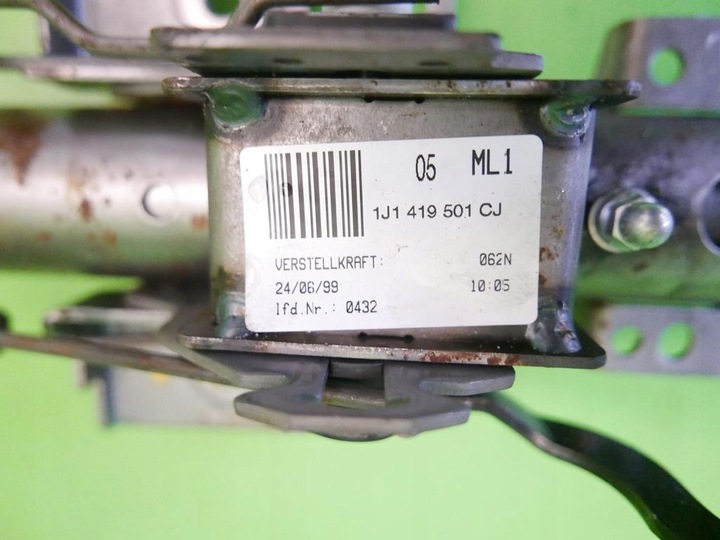 фото №8, Колонка кермова регульована vw golf iv 1.4 97-