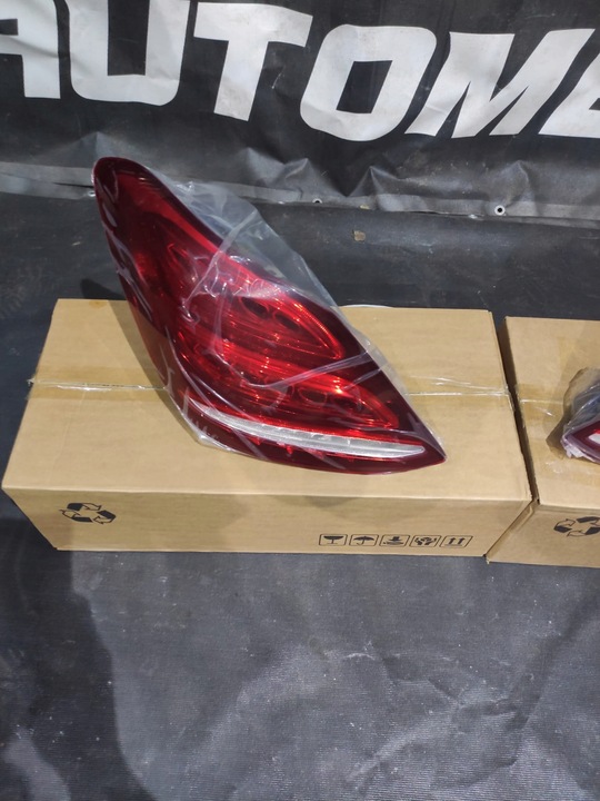 фото №9, Mercedes c -клас w205 2014 лампа задня ліва ,права led нова