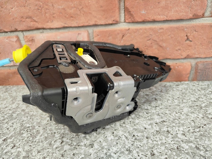 фото №6, Замок дверь левый перед bmw f40 f44 u06 u11 g20 g22 g23 7956135