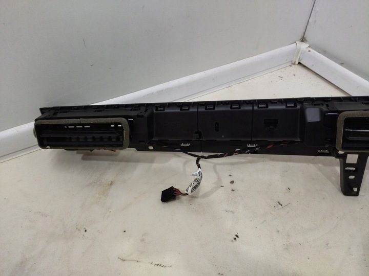 фото №13, 3g1858416f ґрати повітропровід консолі середньої vw arteon 2019+