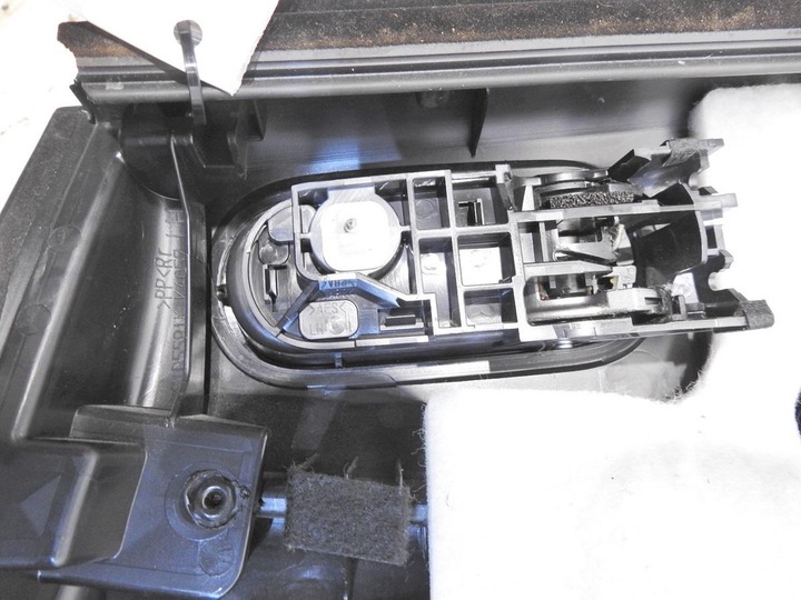 фото №7, Обивка дверь левый зад mazda 6 gh hb