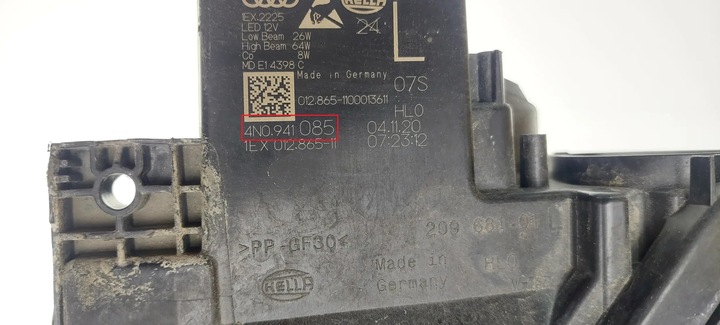 фото №8, Audi a8 s8 d5 2019 лампи передні