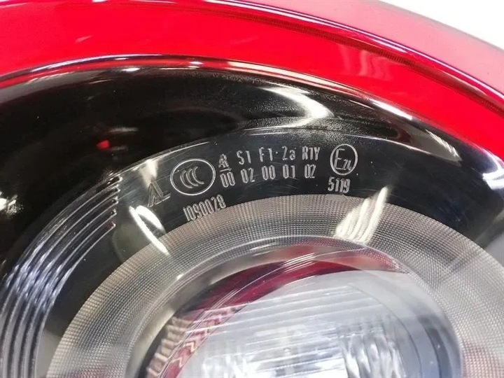 фото №11, Ferrari 812 superfast правые свет внутренние 322257 задние свет правые w