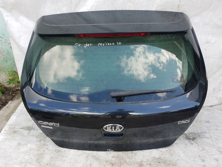 фото №1, Крышка багажника зад kia pro ceed i код 1k