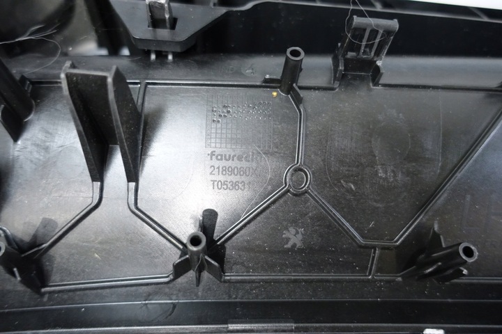 фото №13, Peugeot 208 ii панель раздаточная консоль 2189060x 9835181180