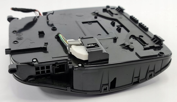 фото №7, Лампа освещение кабины бардачок mercedes w213