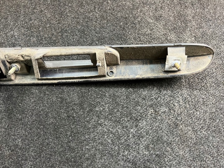 фото №11, Renault modus i накладка крышки багажника микровыключатель 8200076256