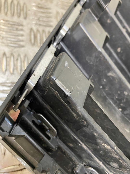 фото №4, Vw touareg iii передняя решётка решётка радиатора 760853653e