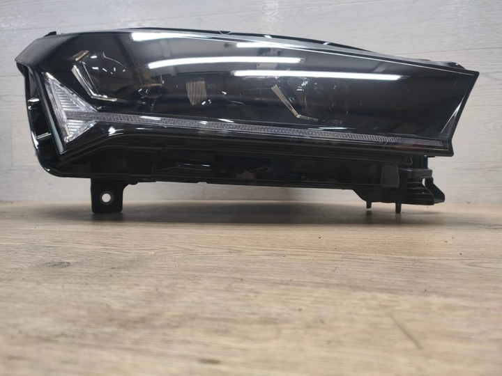 фото №8, Лампа передня права skoda enyaq crystal lighting 5lb941016h