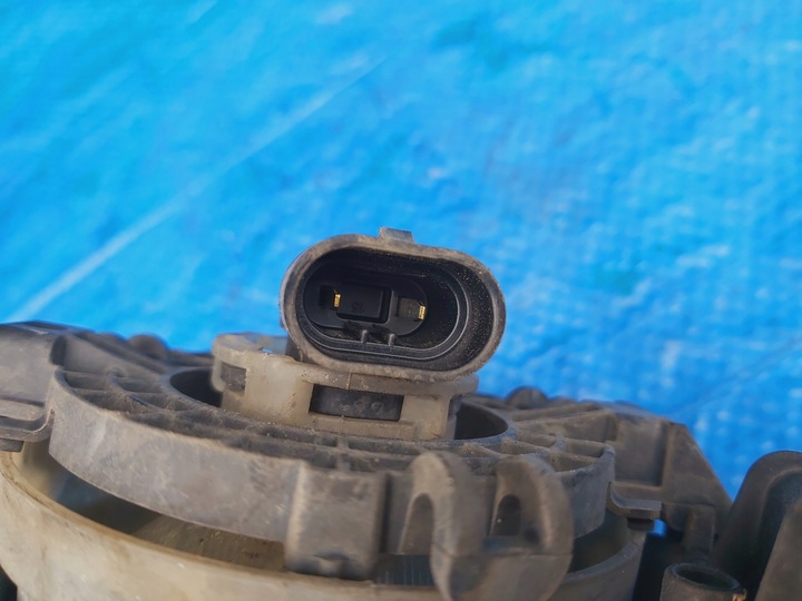 фото №7, Запчасти | zafira c галоген правые бампера перед 20863017