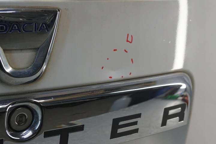 фото №12, Dacia duster i кришка зад dv369 k898
