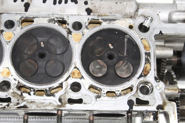 фото №12, Головка лівий сторони maserati ghibli m157 90352085f 3.0l дизель 202kw