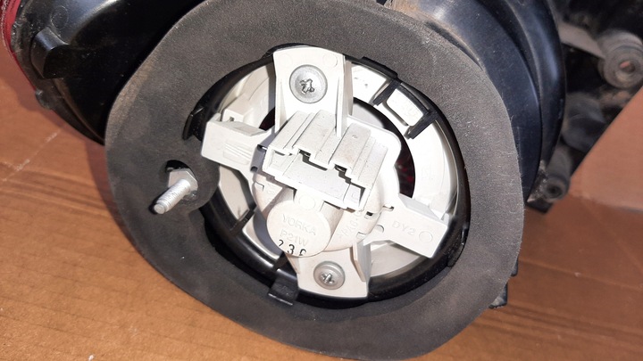 фото №12, Лампа зад задняя w крыло лампы задние комплект 2szt seat altea