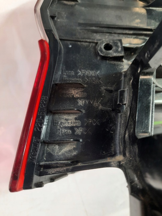 фото №11, Subaru outback 15- лампа лівий зад led usa 220-60228