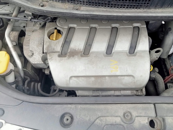 фото №9, Панель під лобовим склом renault scenic 2.0b 03r