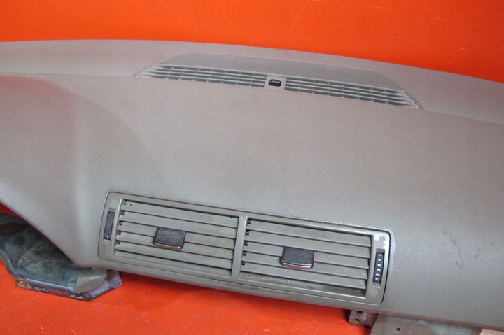 фото №10, Audi a4 b6 8e подушки подушка безопасности панель консоль капот серый ремни датчик kpl