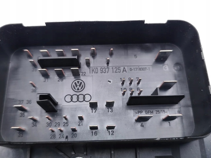 фото №7, Vw touran рамка / модуль предохранителей 2.0 tdi дизель 103kw 140 hp 2007