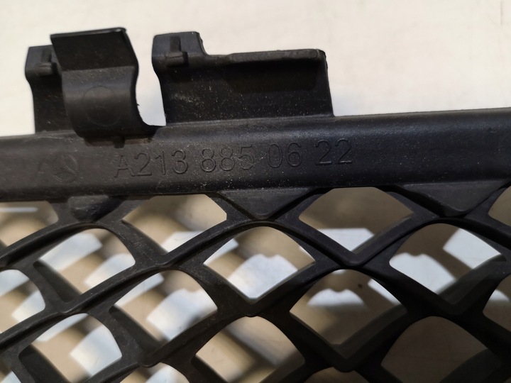 фото №8, Решітка середня бампера mercedes w213 a2138850622