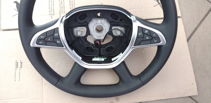 фото №10, Руль кожаный dacia sandero iii stepway 484004420r состояние jak новый