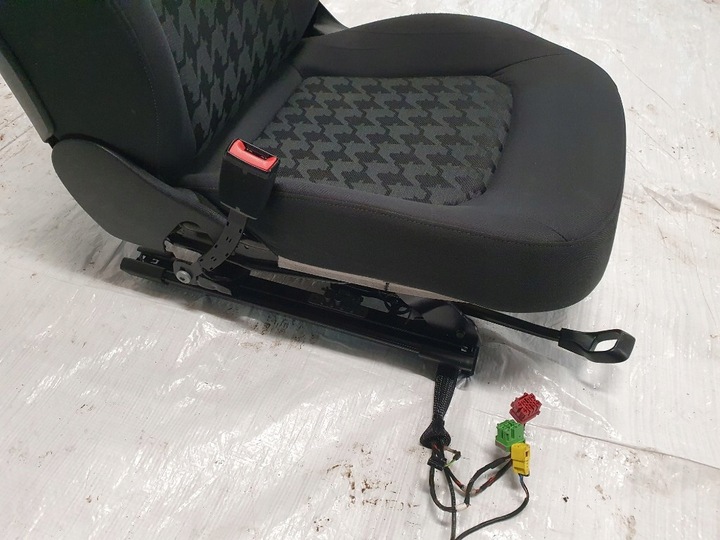 фото №6, Audi a3 8v sportback сиденье левый водитель с подогревом электрические lędźwie подушка безопасности