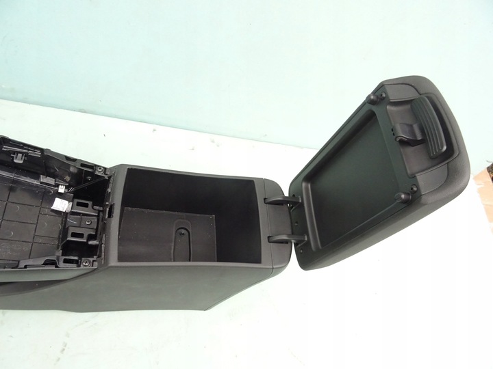 фото №9, Подлокотник туннель hyundai kona 84620-dd000