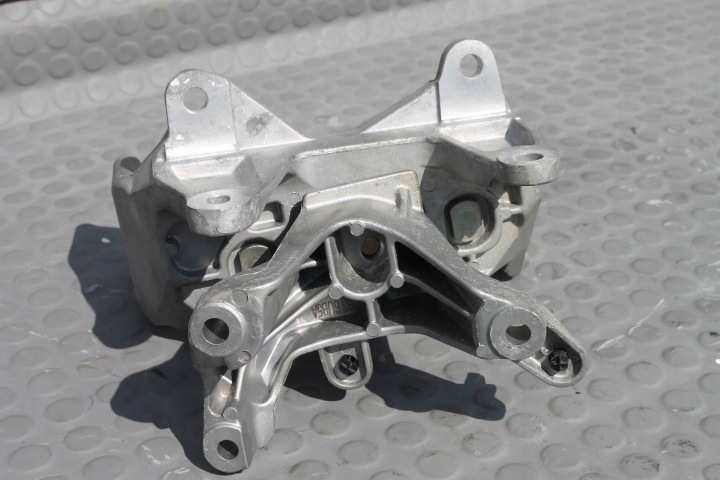 фото №8, Кронштейн подушка коробки 112536ub5a nissan qashqai iii j12 1.3 dig-t механічна коробка передач