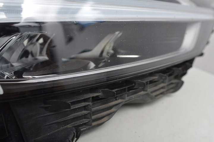 фото №13, Лампа передняя перед правая volvo xc60 xc-60 ii 2 17- полный led 31420418