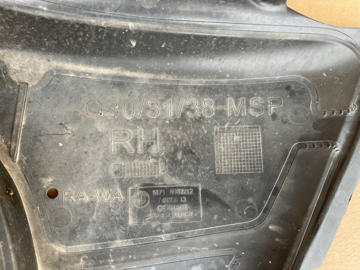 фото №6, Bmw 5 g30 g31 підкрилок праві перед трикутник