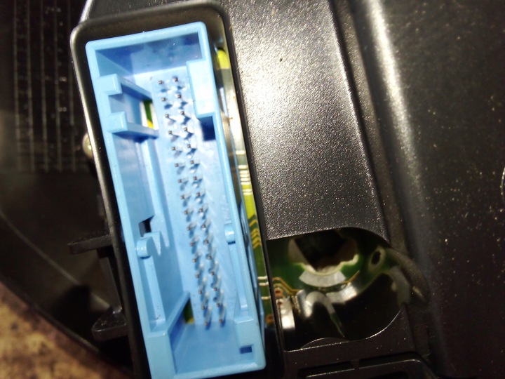 фото №15, Спідометр  манометр audi оригінальний номер 8d0919861f 81071431