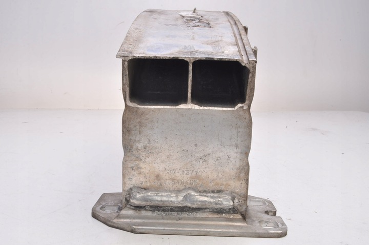 фото №7, Audi q3 i балка бампера перед 8u0807109c