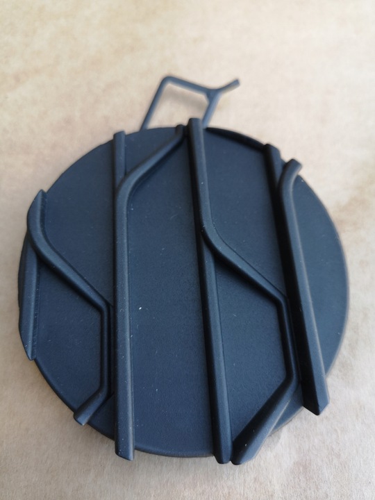 фото №1, Заглушка фаркоп перед toyota prius iii 09-15