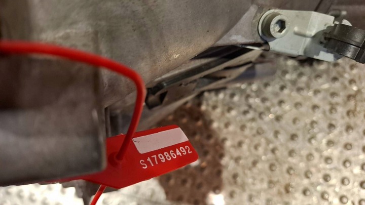 фото №7, Коробка передач коробки передач 20dm39 citroen c4 peugeot 307 2.0 hdi 8v