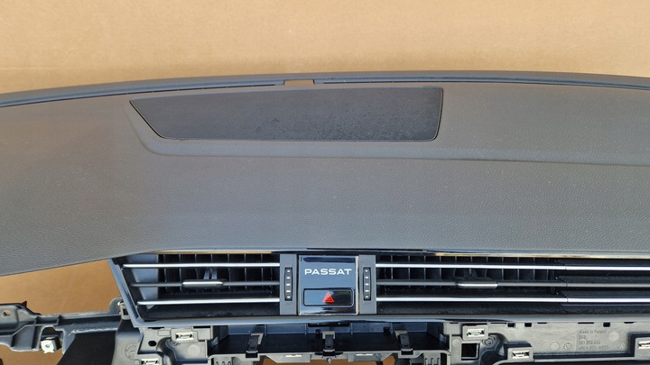 фото №5, Консоль панель роздавальна vw passat b8 рестайлінг оригінал jak нова