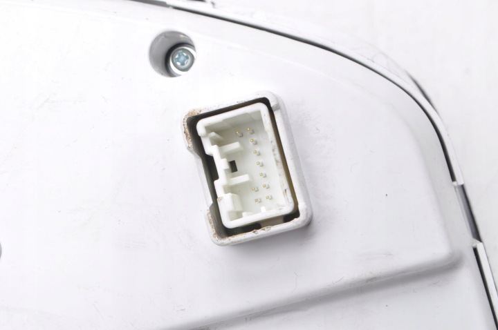 фото №7, Volvo s60 ii v60 2.4 d5 панель приладів 31343330aa eu