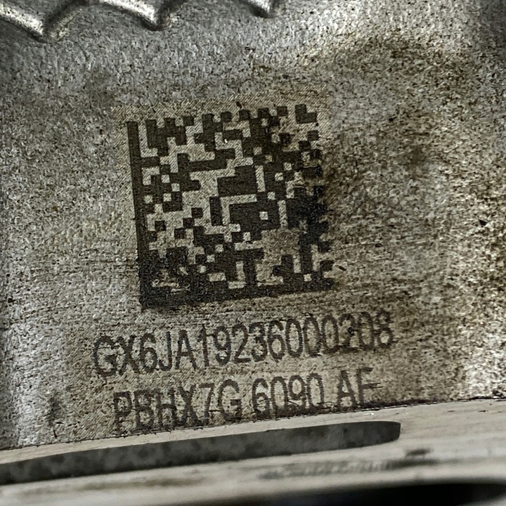 фото №6, Головка двигателя ford 1,5 kuga focus втулка стабилизатора fiesta puma 1.5 ecoboost