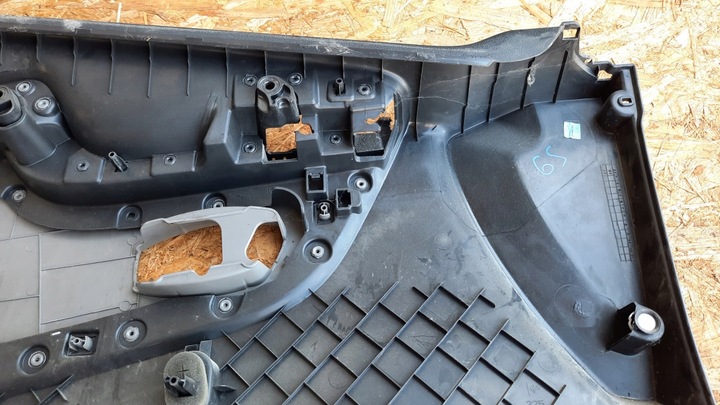 фото №15, Обивка боковина правый перед trafic iii 809008574r