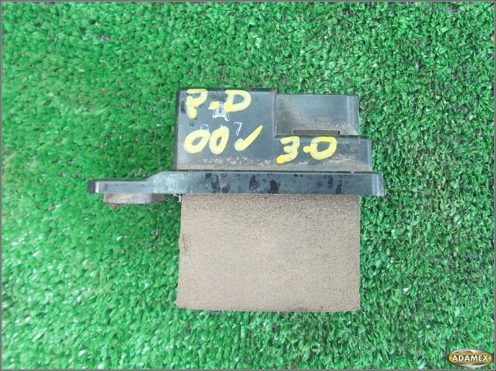 фото №4, Toyota land cruiser j90 j95 реле 85042-33010