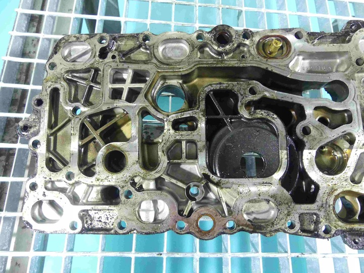 фото №11, Основа filta масла audi a8 d3 4.0 tdi 057115401n