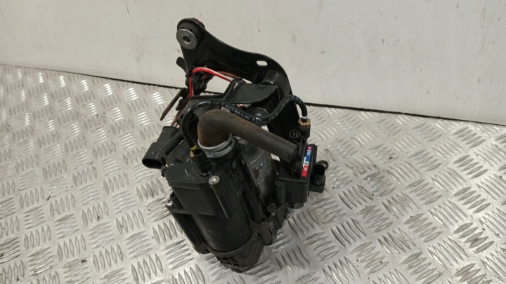 фото №9, Компресор підвіски bmw 5 g30 g31 17-23 194127-10 оригінал wabco