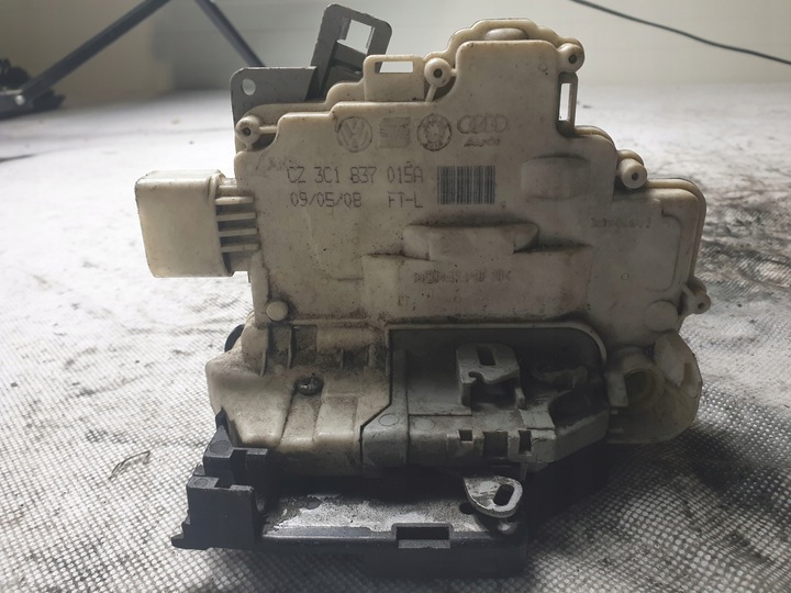 фото №3, Audi q7 замок дверь перед левый 3c1837015a