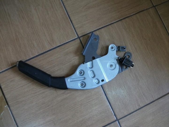 фото №1, Mercedes b 245 w245 - важіль гальмо ручний