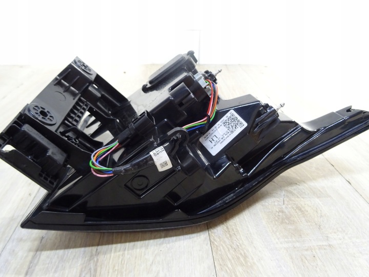 фото №10, Лампа левый зад kia sportage v 5 led 92401r2100 llu