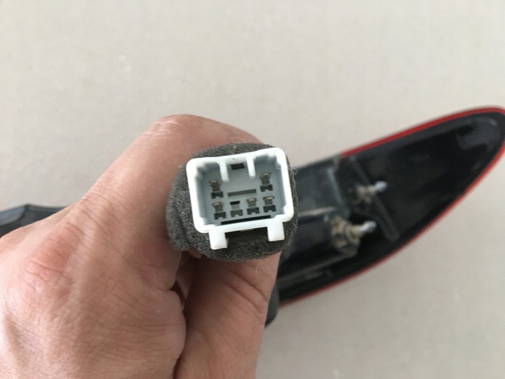 фото №9, Kia proceed 18- лампа левая задняя левый зад з крыльев 92401j7200 европа