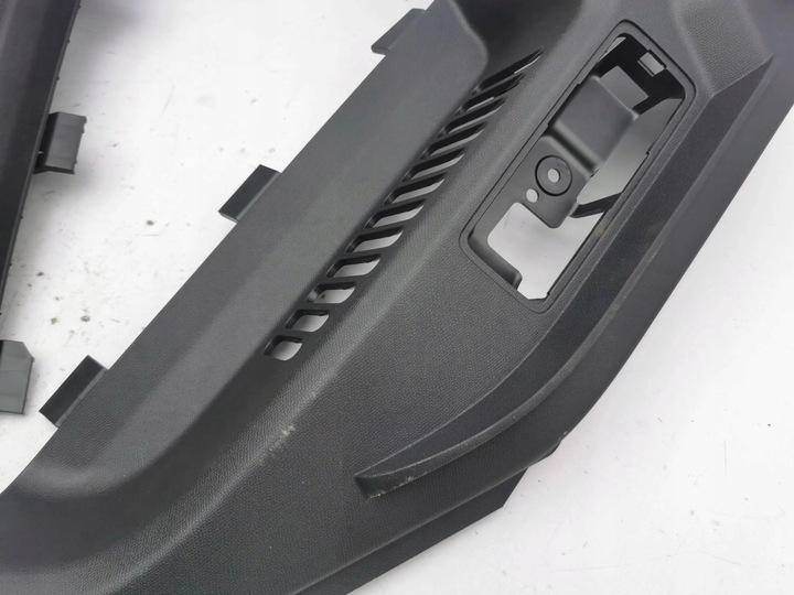 фото №11, Cupra formentor 2023 комплект крепление półki/rolety багажника