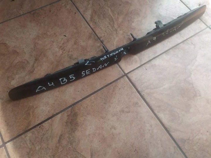 фото №5, Накладка кришки audi a4 b5