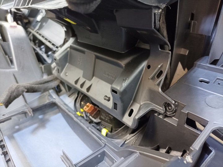 фото №12, Peugeot 207 i fl панель роздавальна подушки датчик