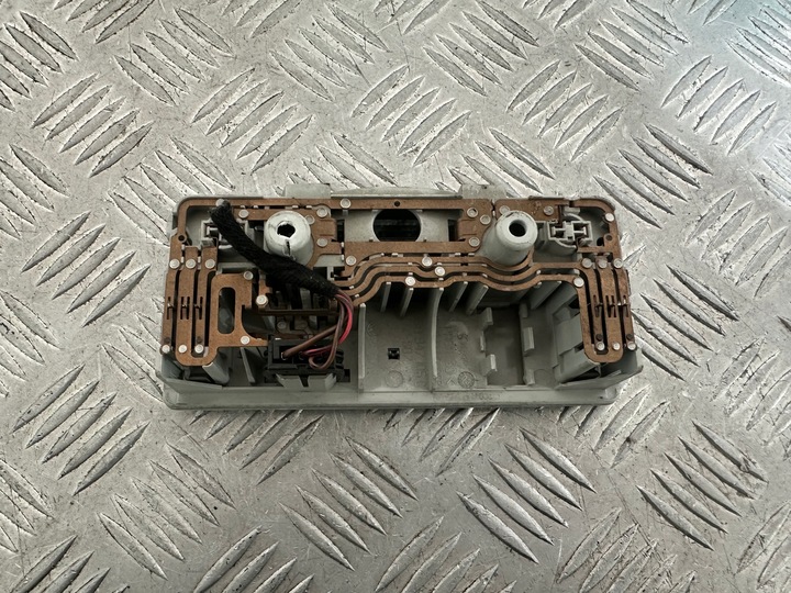 фото №8, Vw skoda лампа стеля 3b0947105c гарна