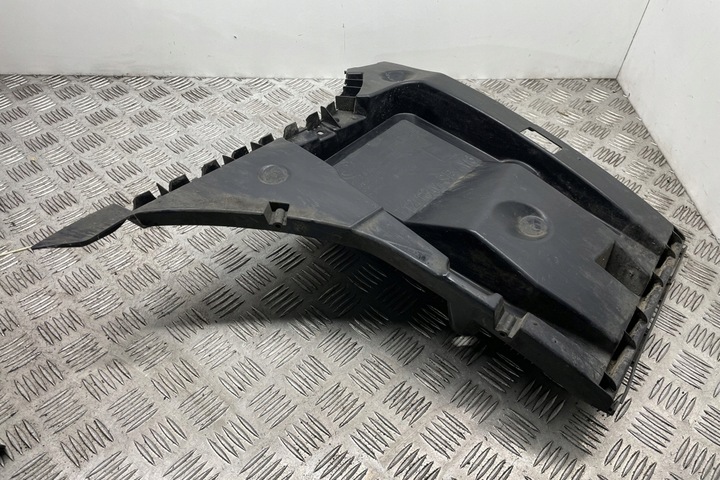 фото №11, Лівий ковзун заднього бампера bmw 6 купе f13 8050385 3.0l дизель 230kw