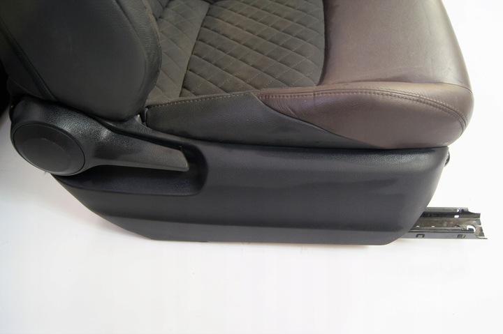 фото №7, Сиденья спинка полукожа защита колонки toyota c-hr 17r eu